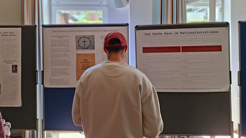 Poster Session zeigt Zwischenergebnisse des Projektseminars „Das Rauhe Haus im Nationalsozialismus – ein neuer Versuch der Aufarbeitung und Forschung“)